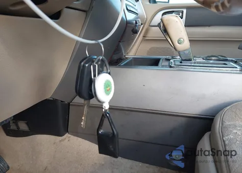 2011 Ford Expedition Xlt from USA, damaged, VIN 1FMJU1H53BEF03957